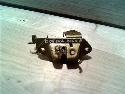 NISSAN MICRA K11 92.08-00.07 Csomagtérajtó zárszerkezet