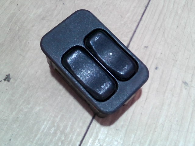 OPEL CORSA C 00-06 Bal első ablakemelő kapcsoló 1. kép