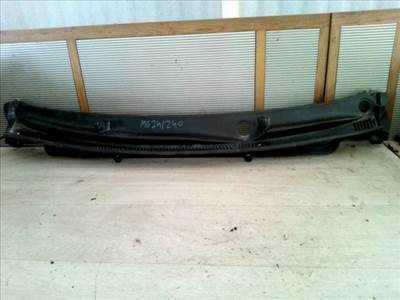 SUZUKI Celerio 2014.03.01- Levélrács