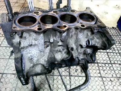 SUZUKI IGNIS Motor. benzin fűzött blokk hengerfej nélkül