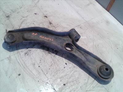 SUZUKI SWIFT 05-10 Jobb első lengőkar