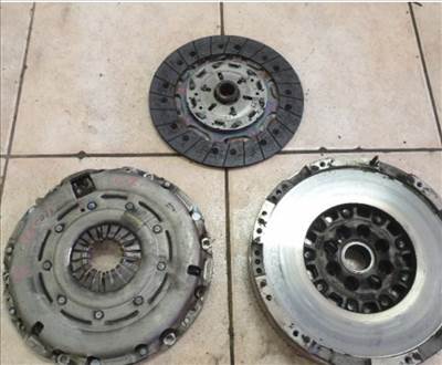 Opel Zafira C Tourer 1.6 CDTI Lendkerék szett kuplunggal B16dth 55494830