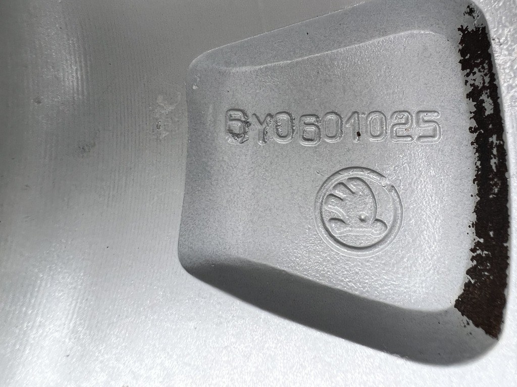5x100 14" Skoda gyári alufelni 6Jx14h2 ET43 8. kép