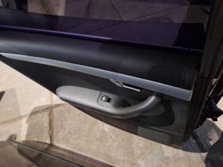 Audi A4 (B6/B7) AUDI A4 B7 Bal hátsó Ajtó (Részeivel)