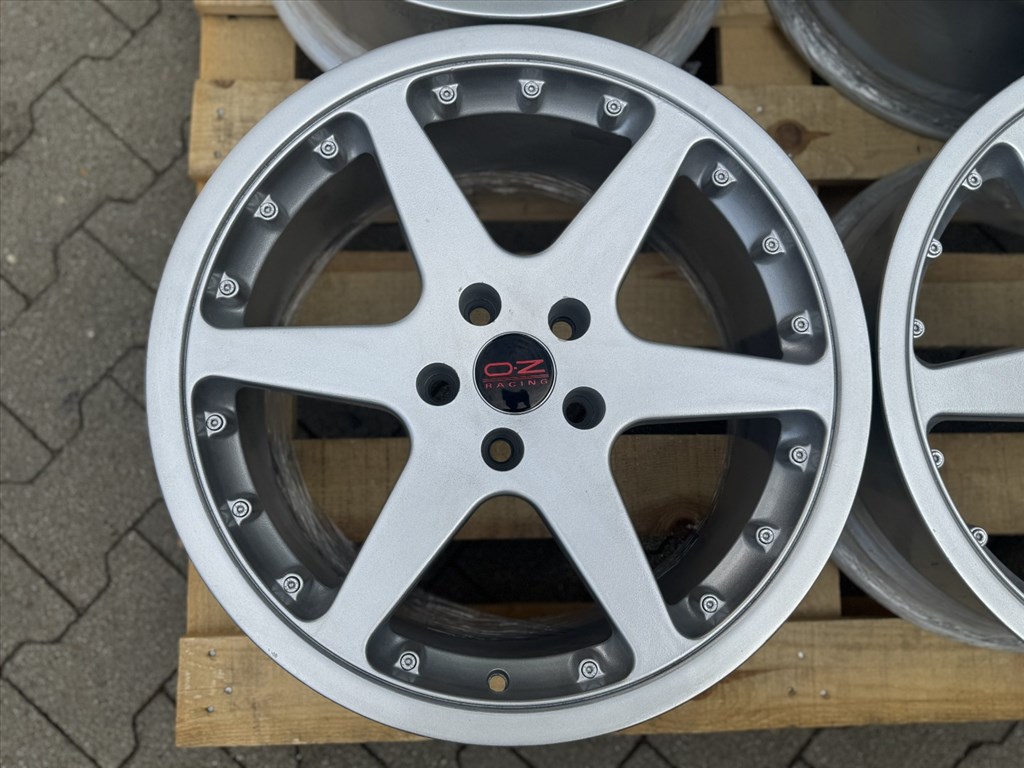 R18 5x112 (57,1)  Toora 8J ET35 felni alufelni alufelnik felnik 8x18  5. kép