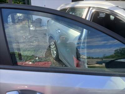 Kia ceed kombi 2018-2025 jobb első ablak üveg 