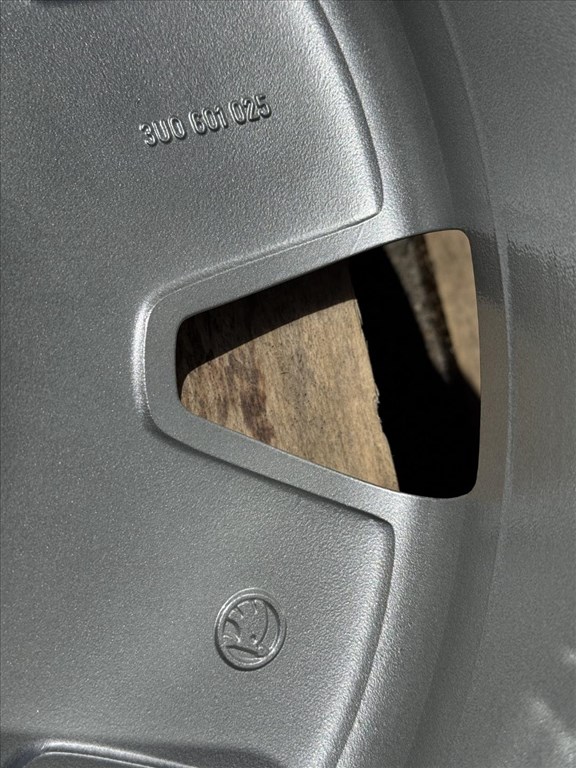 R17 5x112 Original Skoda SuperB 7J ET37 OE 3U0601025  gyári alufelnik felnik  4. kép