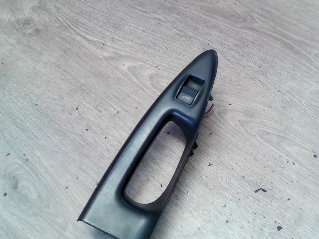 AUDI A4 98-01 Jobb első ablakemelő kapcsoló 1. kép