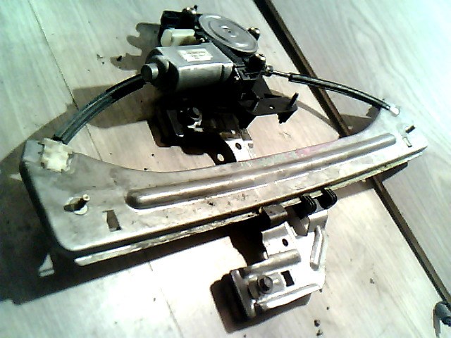 CHRYSLER PT CRUISER 99-06 Bal hátsó ablakemelő szerkezet 1. kép