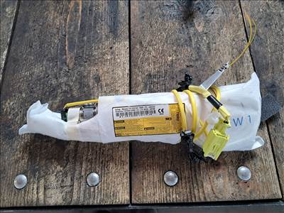 Toyota Auris (E180) Bal oldallégzsák 