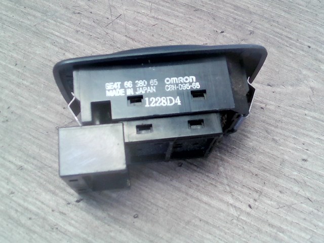MAZDA 626 97.08-00.07 Bal hátsó ablakemelő kapcsoló 1. kép