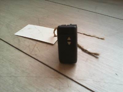 RENAULT CLIO 90-96 Bal első ablakemelő kapcsoló