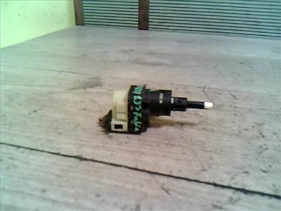 SKODA FABIA 99-07 Féklámpa pedál kapcsoló