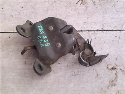SUZUKI SWIFT 96-05 Csomagtér ajtó zárszerkezet