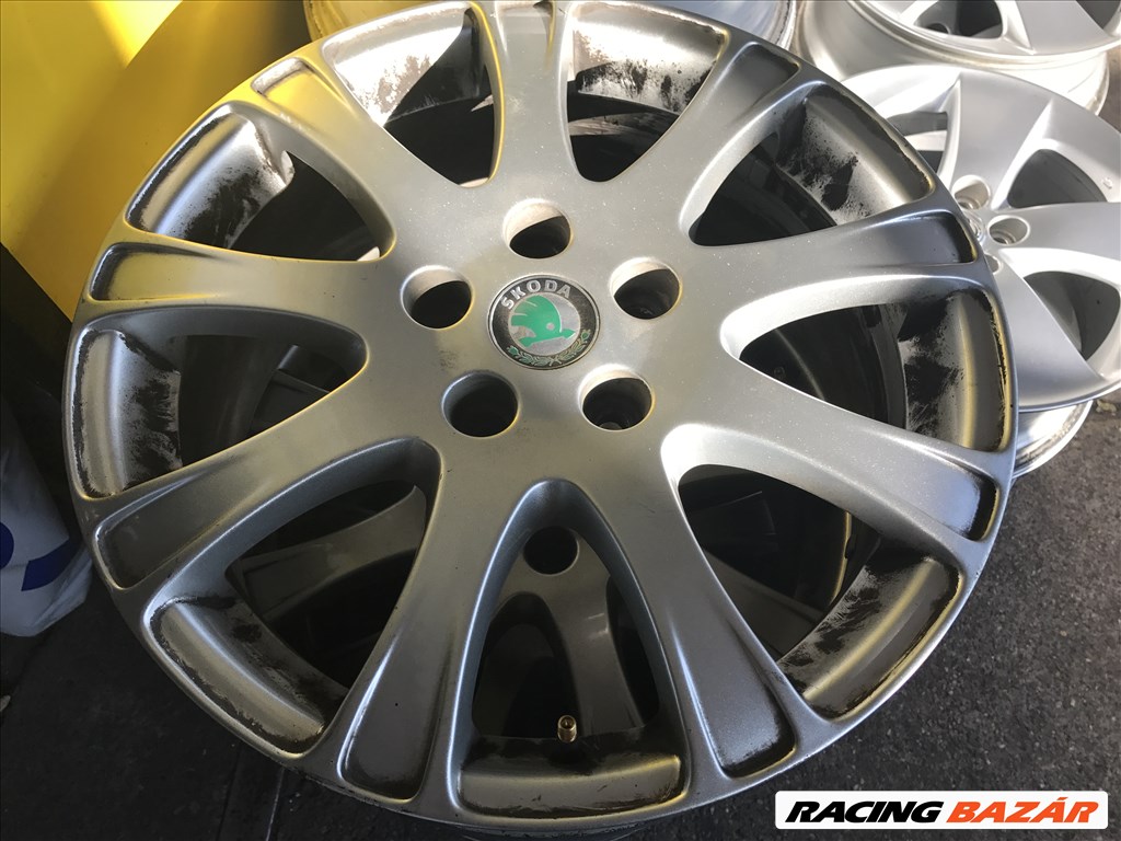 Skoda Octavia RS gyári 7X17-es 5X112-es ET54-es könnyűfém felni garnítúra eladó 1. kép