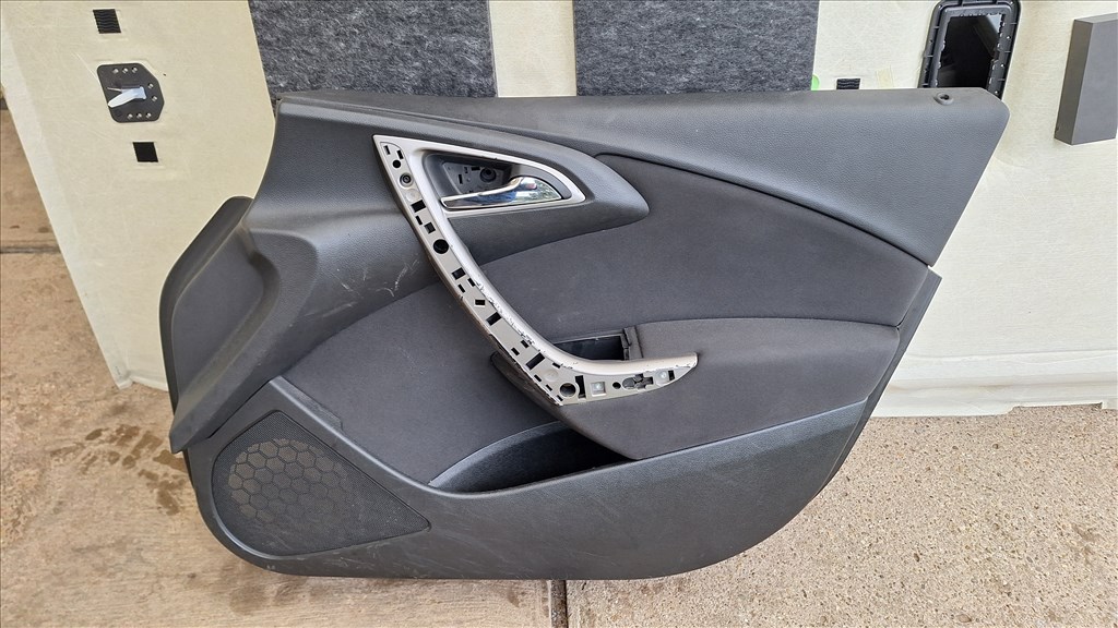 Opel Astra J kombi kárpit kormány 12. kép