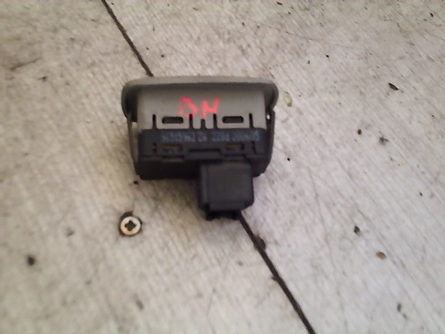 CITROEN C5 05- Bal hátsó ablakemelő kapcsoló 1. kép