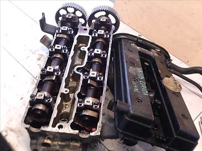 DAEWOO Evanda Hengerfej. benzines