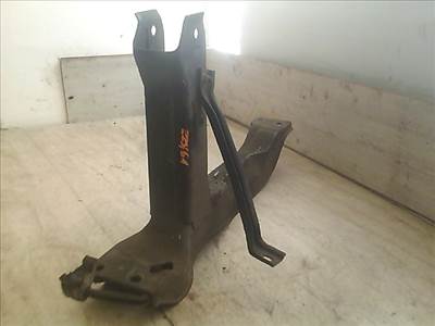 DAIHATSU COURE Első bölcső futóműtartó segédkeret