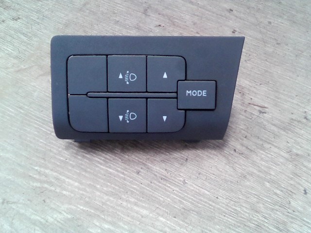 FIAT DUCATO 06- Fényszórómagasság állító kapcsoló 1. kép