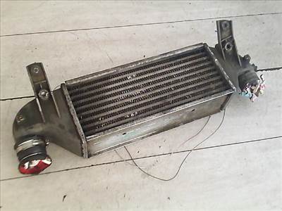 FORD FOCUS 98-04 Intercooler hűtő