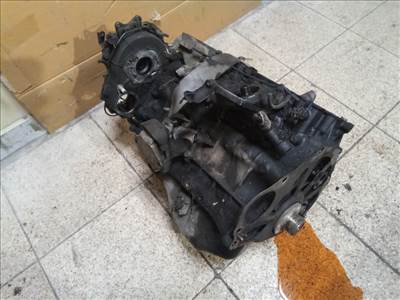 TOYOTA HIACE 95- Motor, diesel fűzött blokk hengerfej nélkül