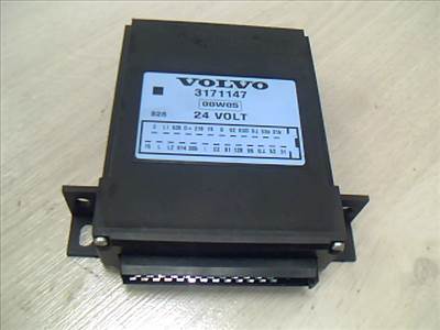 VOLVO FLC  7,5 Relé