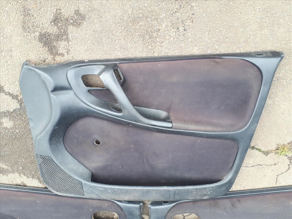 Opel Astra F ajtókárpit 3 db 2. kép