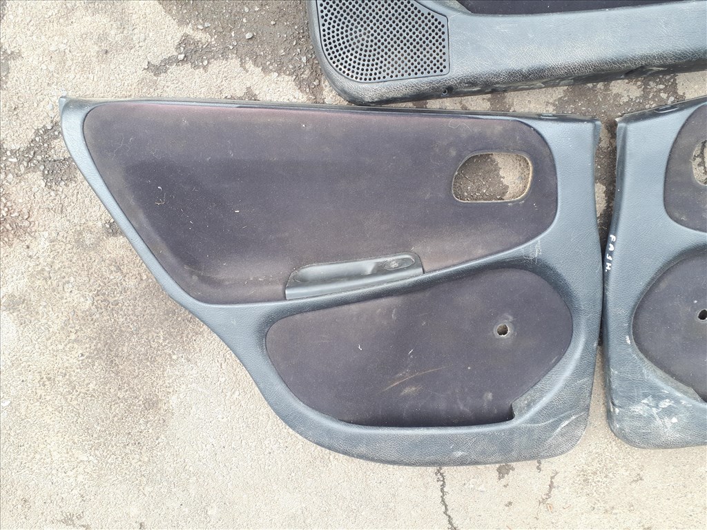 Opel Astra F ajtókárpit 3 db 3. kép