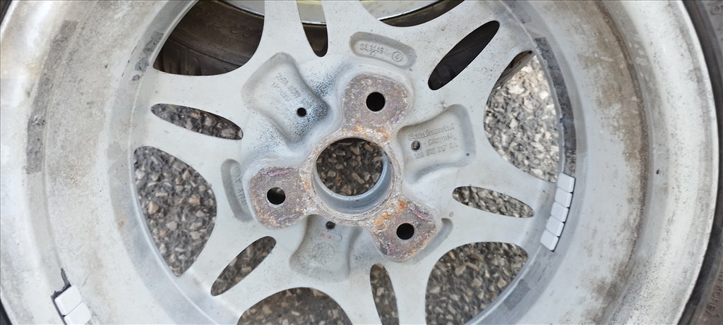 Smart Fortwo gyári 15" alufelni szett újszerű állapotú nyári gumikkal eladó! 13. kép