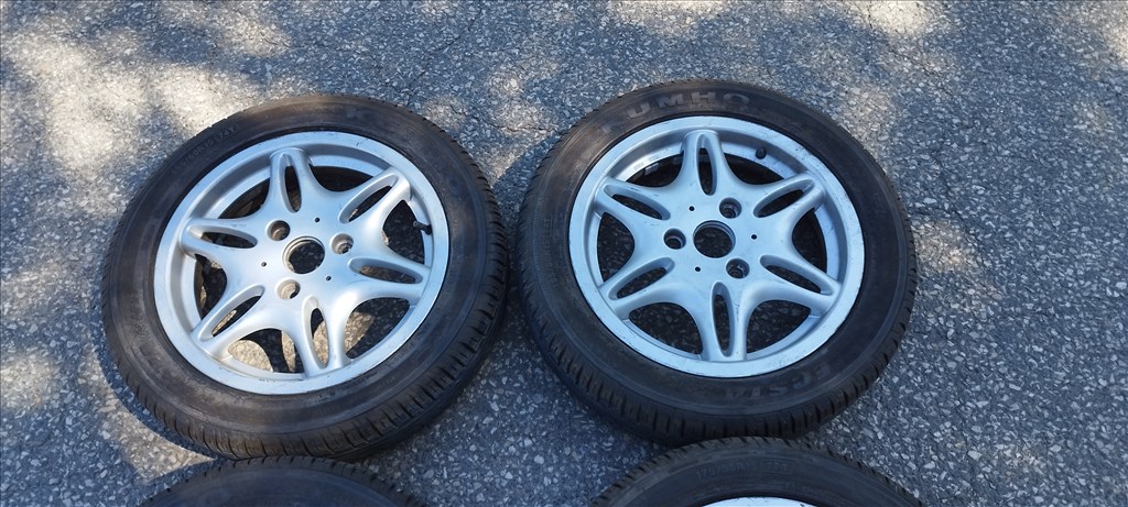 Smart Fortwo gyári 15" alufelni szett újszerű állapotú nyári gumikkal eladó! 2. kép