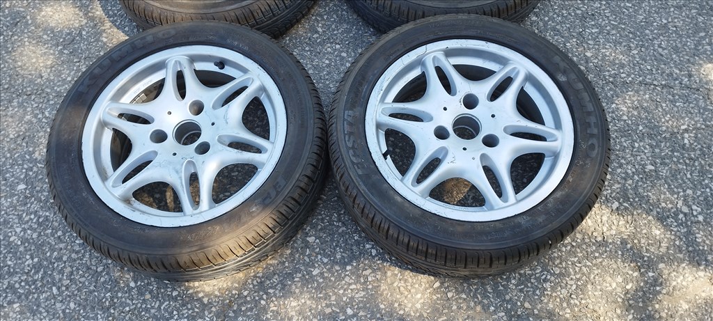 Smart Fortwo gyári 15" alufelni szett újszerű állapotú nyári gumikkal eladó! 3. kép