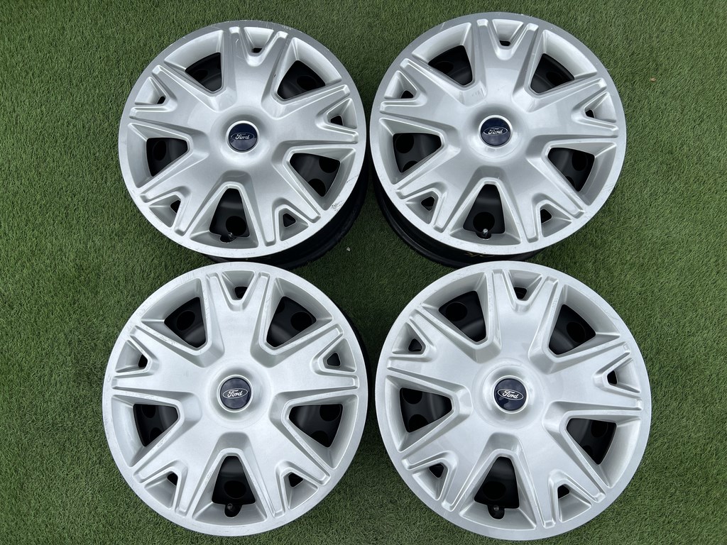 5x108 17" Ford gyári lemezfelni + dísztárcsa 7,5Jx17h2 ET52,5 1. kép