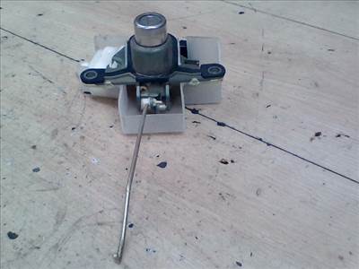 AUDI A4 98-01 Csomagtérajtó dugózár