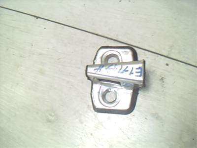 AUDI A4 98-01 Zárütköző