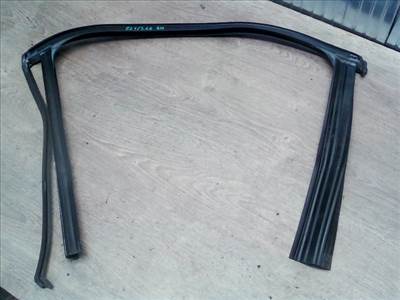 FIAT Croma 3 2005.06.01-2010.02.28 Jobb hátsó ajtó kéder gumi