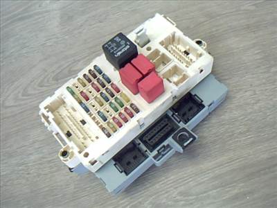 FIAT STILO 01.09-06.12 Biztosítéktábla BCM BSI BSM SAM GEM modul Utastér
