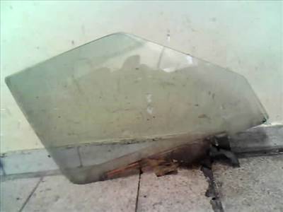 FIAT UNO 83-89 Jobb első ajtóüveg