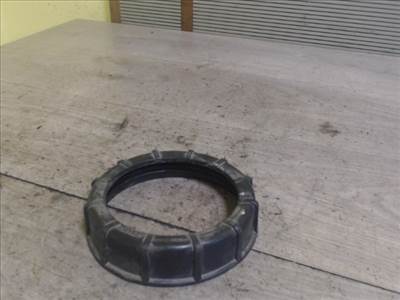 NISSAN PRIMERA P12 2001-2007 Üzemanyag szivattyú befogató műanyag anya