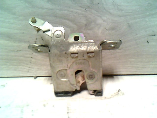 OPEL CORSA B 93-00 Csomagtérajtó zárszerkezet 1. kép