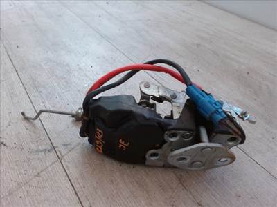 SUZUKI SWIFT 96-05 Jobb első ajtó zárszerkezet központizáras