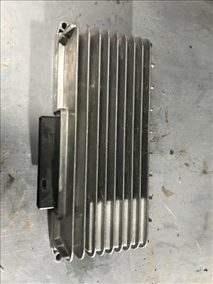 Audi A5 (B8 - 8T) erősítő  8t0035223j