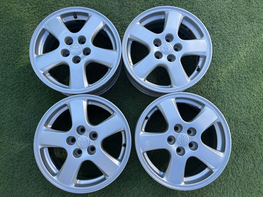 5x100 15" Toyota gyári alufelni 6Jx15h2 ET39 1. kép