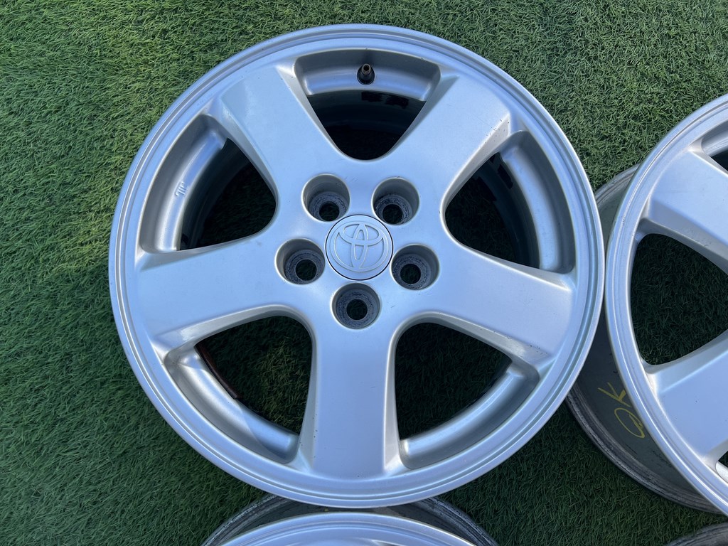 5x100 15" Toyota gyári alufelni 6Jx15h2 ET39 5. kép