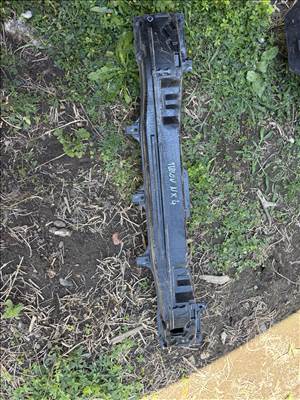 Hyundai Tucson (NX4) hátsó lökhárító merevítő 86630-n7100