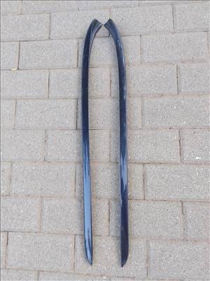 BMW 5-ös sorozat E60, E61 szélvédő díszléc, vízelvezető