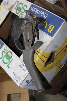 Nissan Micra V kézifék kar 