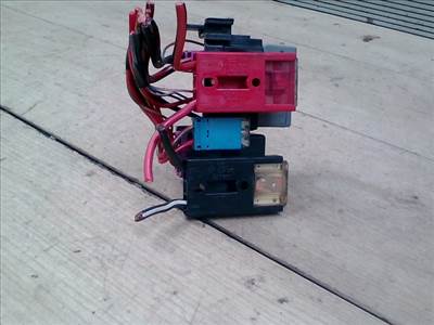 AUDI A4 94-98 Biztosítéktábla BCM BSI BSM SAM GEM modul Motortér