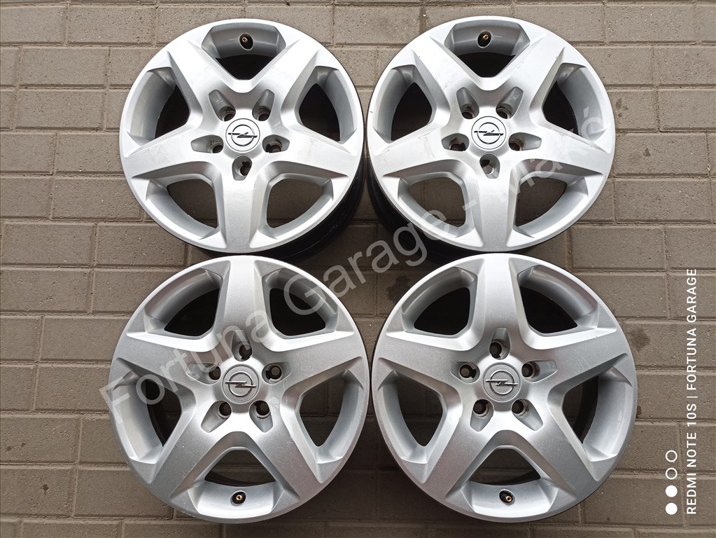 5x110 16" Opel Struktur lemezfelni garnitúra dísztárcsával (637) 1. kép