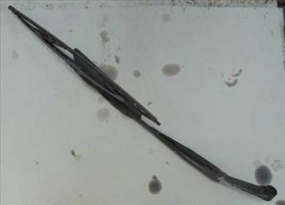 HYUNDAI LANTRA 96- Ablaktörlő kar bal első